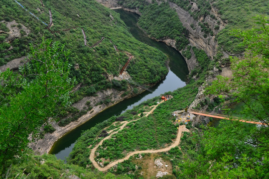 水库