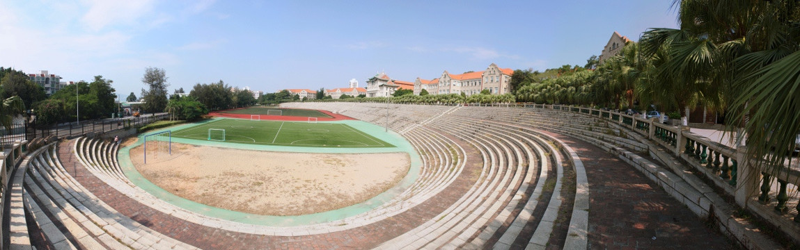 厦门大学上弦场阶梯全景