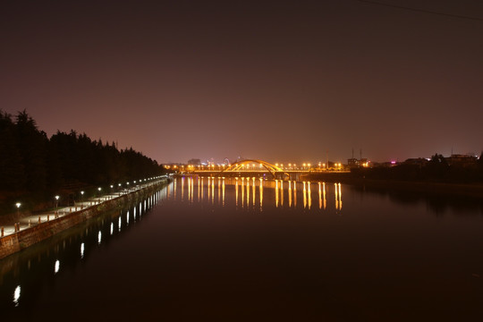 义乌江夜景