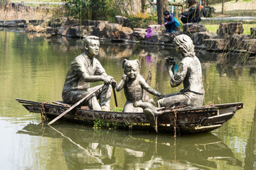 水景划船鸬鹚铜雕
