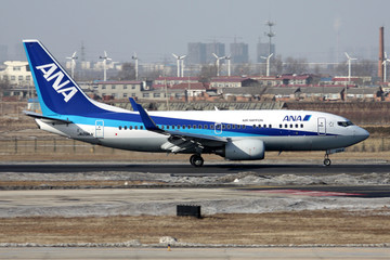 日本全日空航空 飞机降落