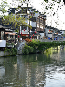 秦淮河君子桥对岸景色