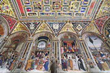 意大利锡耶纳大教堂的壁画