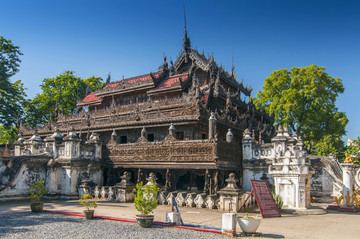 缅甸金色宫殿僧院
