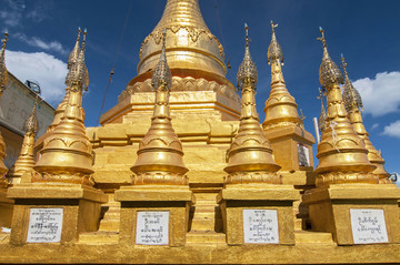 缅甸波帕火山的修道院内的建筑