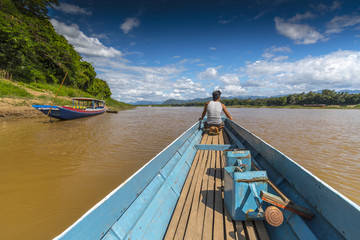 湄公河上的旅游河船