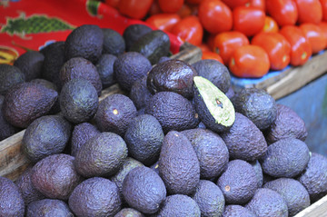 恰帕斯州农贸市场的鳄梨