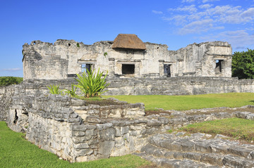 哥伦布时期的玛雅城墙