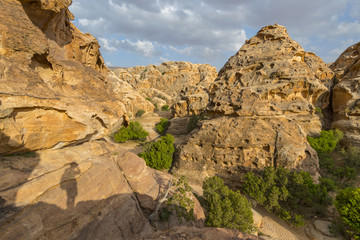 自然景观砂岩峡谷和小佩特拉山谷