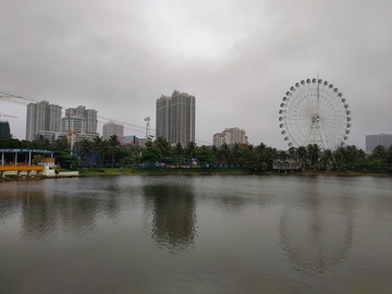 湖畔风景 湛江海滨公园