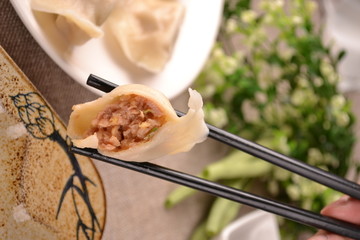 酸菜肉水饺