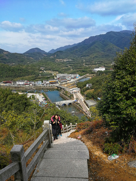 山村