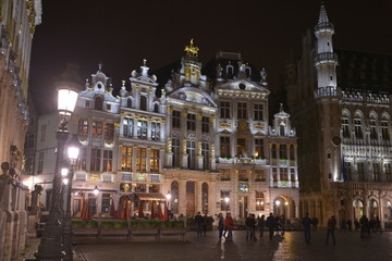 比利时大广场博物馆夜景