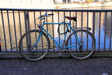 桥上的自行车 苏黎世街景