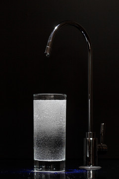 氢水 富氢水 水素水 玻璃杯