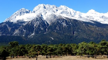 玉龙雪山