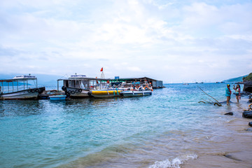 海岛游船码头