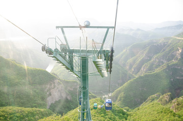 靳家岭登山索道