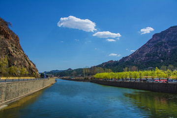 九门口长城河道与两岸山脉