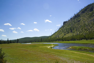 麦迪逊河