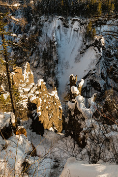 长白山火山岩石冬季冰雪风光