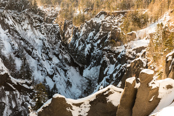 长白山火山岩石冬季冰雪风光