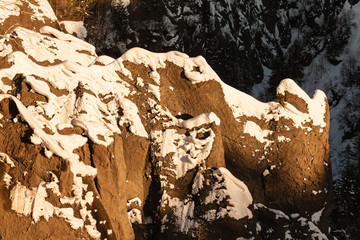 长白山火山岩石冬季冰雪风光