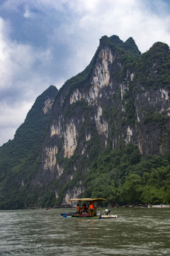 九马画山