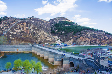 绥中九门口水上长城与山峰河水