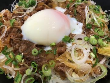 牛肉时雨煮 鸡蛋牛肉盖饭