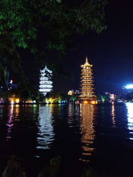 日月双塔 桂林风景