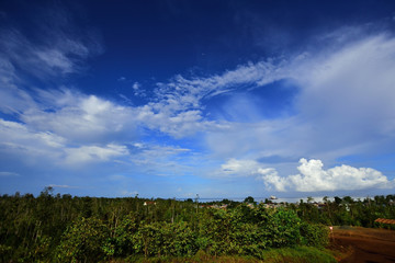 白云飘飘 蓝天 空气 清新