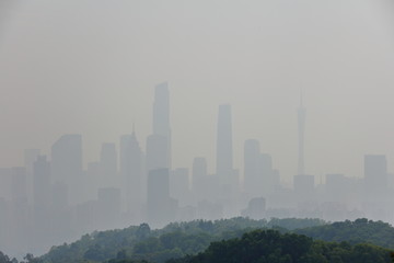 雾霾中的广州珠江新城