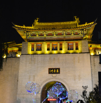 洛阳丽景门夜景