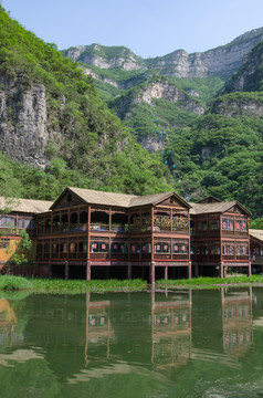 青天河风景区水上餐厅