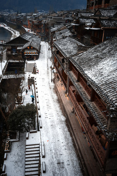 凤凰古城雪景