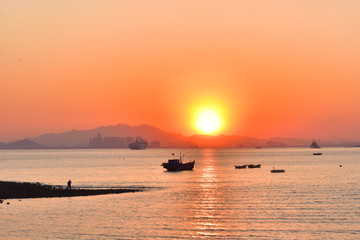 日出 夕阳 海平面 海湾