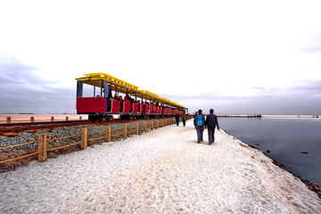 茶卡盐湖观光车