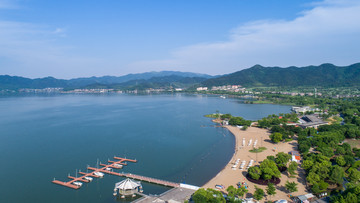 东钱湖随风沙滩