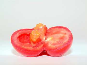 西红柿切开图片
