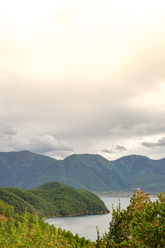 格姆女神山