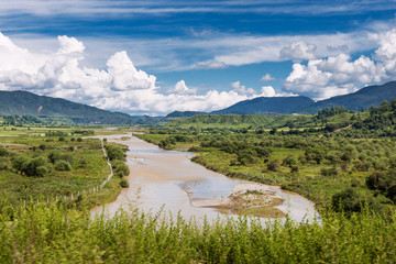 江河