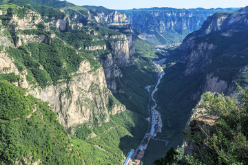 八泉峡