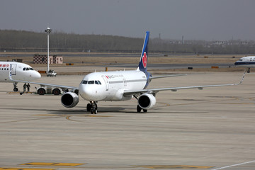 青岛航空公司 飞机 航班