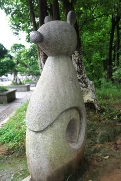 十二生肖 鼠雕像