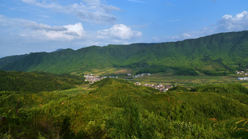 美丽山村