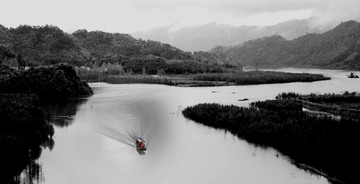 意境水墨山水