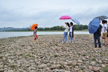 长江风光 草地 石头纹理 草原