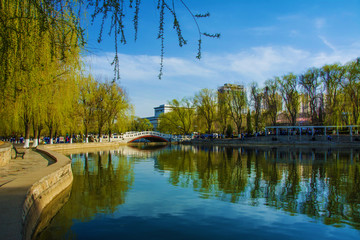 秦皇岛市燕山大学燕鸣湖