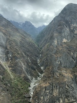 虎跳峡 藏区高山瀑布 大峡谷